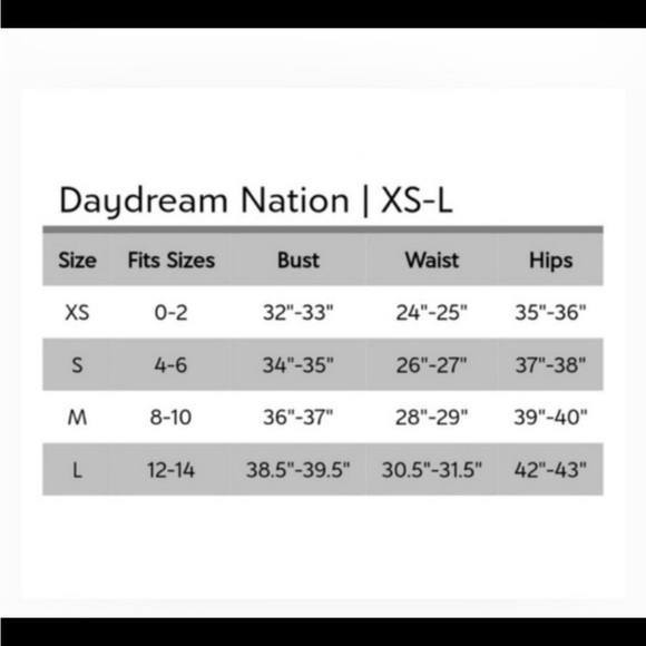 NWT REVOLVE Daydream Nation Make Art Fashion Top in Rose Size Large - Picture 4 of 6